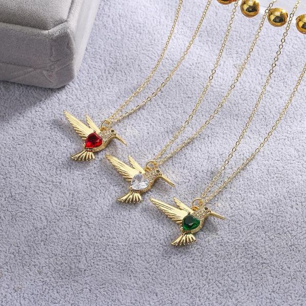 Anhänger Halsketten Mafisar Trendy Gold Farbe Vogel Weiß/Grün/Rot CZ Kristall Hochzeit Schmuck Edelstahlkettenkette für Frauen