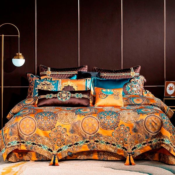 Постилочные наборы шикарные дома 4 6 10pcs Place Faux Silk Luxury Loge Jacquard с вышивкой Золотой сет.