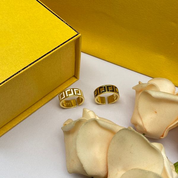 designer di fidanzamento FF Ring stravagante oro 18 carati argento titanio acciaio lettera anelli donna uomo designer di nozze gioielli lady regali per feste 6 7 8 9