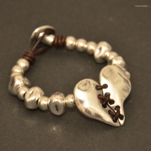 Braccialetto di perline in metallo con corda in pelle vintage per donna Bracciale con gioielli floreali fatti a mano a forma di cuore cucito irregolare
