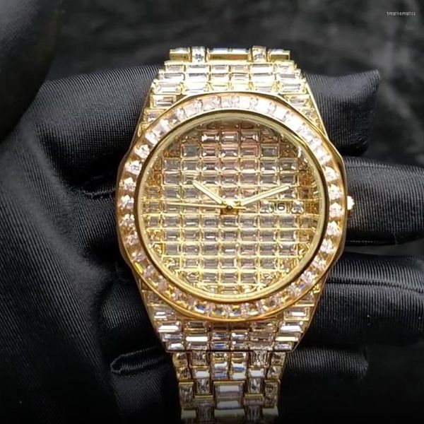 Orologi da polso Hip Hop Gold Men Orologi Top Iced Out Orologio da polso al quarzo Baguette Diamond Clock Gioielli maschili Reloj Hombre 2023