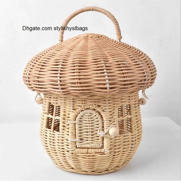 Bolsas de ombro Fashion Rattan Mushroom Basket Designer Wicker Woven Women Handbags Lovely Summer Beach Straw Bag Bali Holiday Box Purses