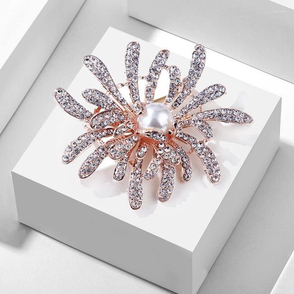 Broschen Strass Perle Blume Für Frauen Luxus Glänzende Kristall Floral Anstecknadeln Hochzeiten Bankett Abzeichen Schmuck