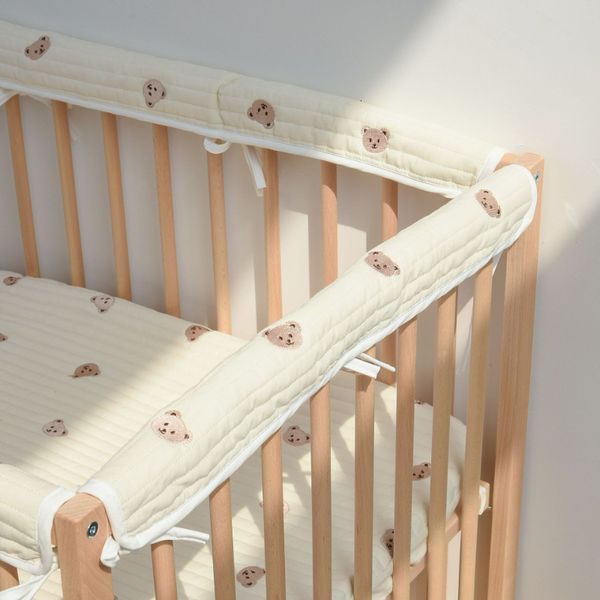 Yatak rayları ayı baskılı pamuklu bebek beşik kaza geçirmez şerit bebek yatak kapalı kenar tamponları yumuşak cömert anti-colle bebek beşik astar 230612