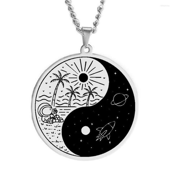 Collane con ciondolo 21 Stili Celestial Mystic Yin Yang Significato Amore con paesaggio Monoline Badge Sole e luna Collana in acciaio inossidabile