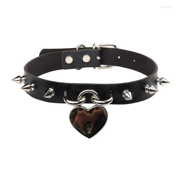 Girocollo Punk con chiusura a cuore in metallo Collare per ragazze Donna Collana con rivetti a punta in pelle nera Gioielli gotici Accessori gotici Harajuku