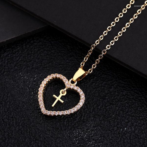 Подвесные ожерелья моды циркона Cross Cross Heart Ожерелье религиозная вера свадьба для женщин