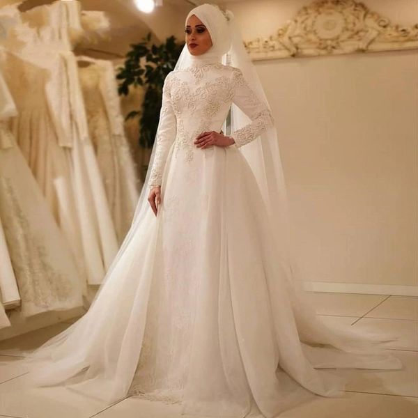 Elegante Hijab Muçulmano Renda A Line Vestidos de Noiva Gola Alta Mangas Compridas Árabe Dubai Vestidos de Noiva Pérolas Frisadas Marfim Tule Islâmico Noiva Vestir 2023