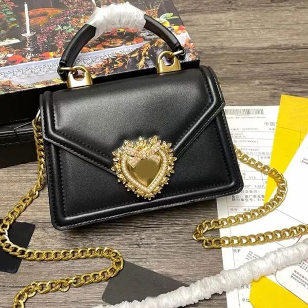 Kette Umhängetaschen Frauen Handtasche Geldbörse Dame Totes Umhängetasche Mode Perle Herz Brief Innentasche Magnetverschluss Klappe Abend Clutch Wallet