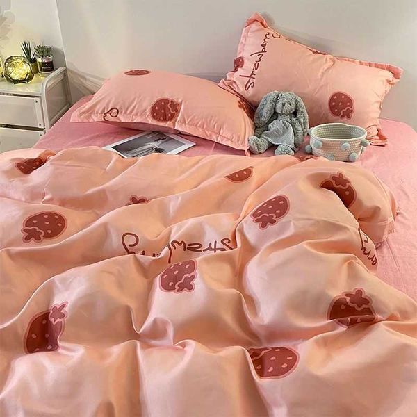 Conjuntos de cama INS Pink Girl Heart Strawberry Conjunto de cama Cartoon Capa de edredom Lençol plano Capa de edredom Estojo Roupa de cama Têxtil doméstico Z0612