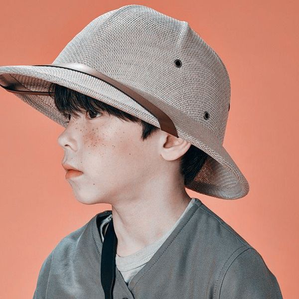 Шляпы кепков летнее ребенок соломенная шляпа шляпа шляп пит -шляпа для мальчика девочки Вьетнамская армия шляпа Армия родительская шляпа пляжная шляпа куполо