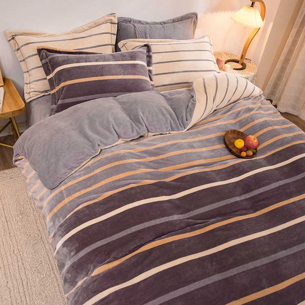 Set di biancheria da letto Winter Thick Coral Fleece FourPiece Set Double Sided Milk Fiber Zhen Cotton Velvet Bed Copripiumino Flanella Grey Striped Coffee Z0612