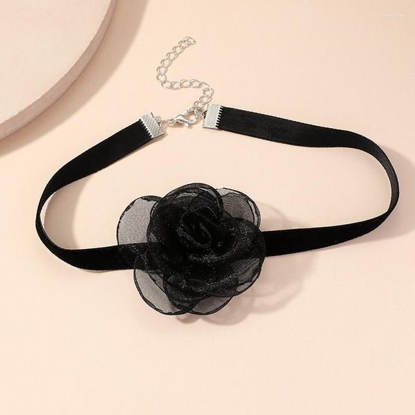 Girocollo Collane di camelia in organza nera alla moda per le donne Accessori per gioielli da ragazza gotica con fascia da collo in velluto sexy vintage