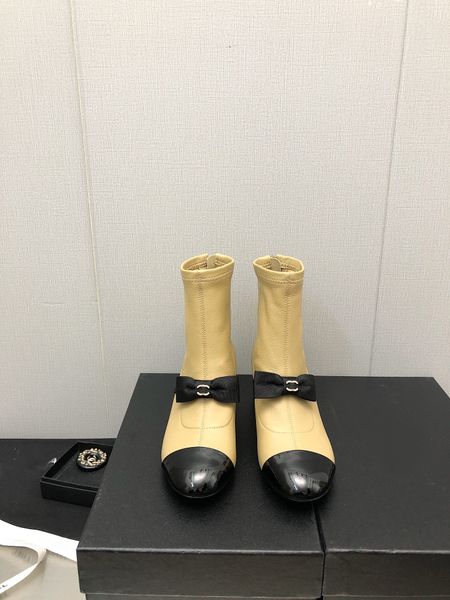 2023 бренд черная кожаная лодыжка длинные ботинки Женщины заостренные ноги на высокой туфли на каблуках Женщина модная взлетно -посадочная полоса 5,5 см fusheng01
