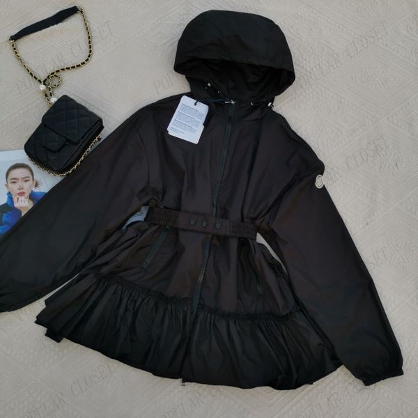 Roupa feminina de grife com proteção solar UV Respirável Jaqueta bordada Letra Casacos finos Blusa de manga comprida Camisa preta e branca SML