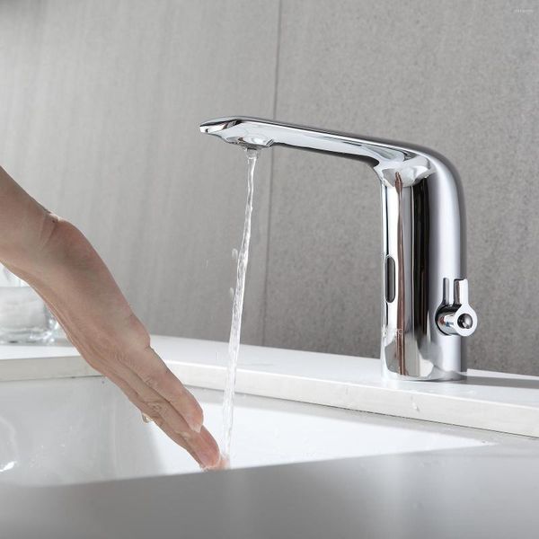 Rubinetti per lavabo da bagno Rubinetto intelligente Rubinetto touchless Materiale in ottone lucido Miscelatore acqua fredda e alimentazione a batteria AC DC