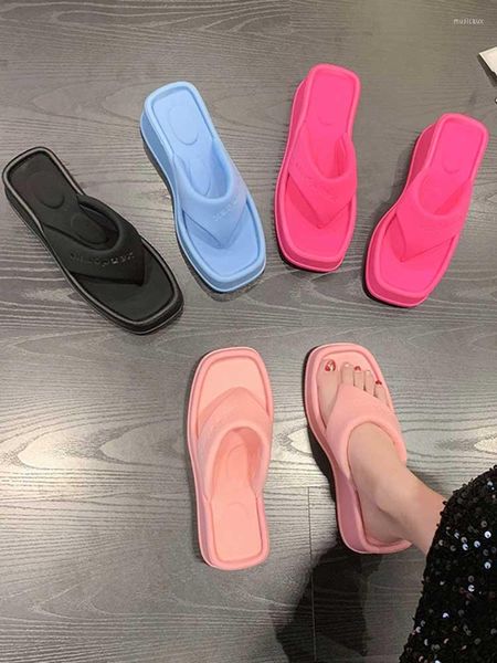 Pantofole Scarpe col tacco alto Lady Womens Outdoor Slides Piattaforma su una zeppa Infradito in gomma Shale Female Beach Estate hawaiana