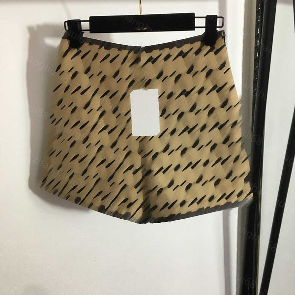 Abbigliamento donna firmato 23ss Pantaloncini da donna Pantaloncini a vita alta ricoperti da borse in pelle con motivo a V Abbigliamento donna di alta qualità