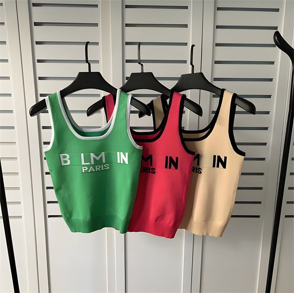 Kadın Nakış Mektubu Tank Tops Moda Yaz Kırpılmış Tees Kadın Giysiler İçin Kırmızı Yeşil Bej Camis'te Kadın Tasarımcı Jumper Altılar
