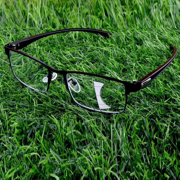 Occhiali da sole Full-rim Rettangolo in lega di titanio Business Black Frame Uomo Progressive Multifocal Limited Occhiali da lettura da 0,75 a 4