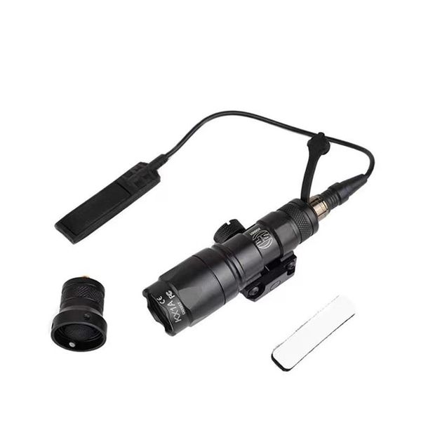 Accessori tattici Mini torcia a LED per esterni con luce tattica M300A transfrontaliera2763