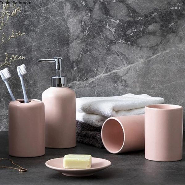 Set di accessori per il bagno Forniture per il lavaggio in stile europeo Ceramica Tazza per gargarismi rosa Portaspazzolino Dispenser di sapone Piatto da bagno per la casa Cinque pezzi