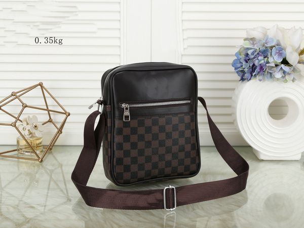 Designer Bolsas de ombro de homens italianos Bortes de couro femininas Bolsa de bolsas de bolsas de bolsas de homens de casamento Bolsa Backpack da bolsa Claeess Backpack