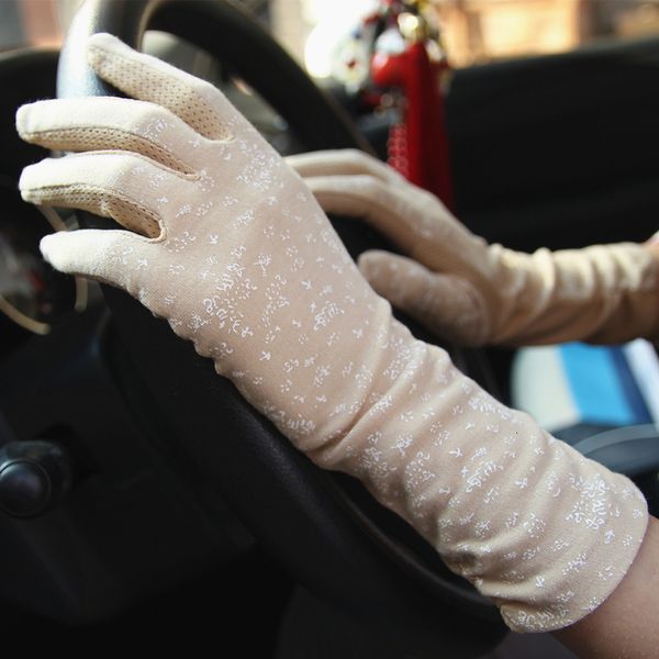 Luvas de cinco dedos Luvas de moda femininas de verão de algodão de comprimento médio estampadas pretas ciclismo fina tela de toque luvas de condução de carro para mulheres 230615