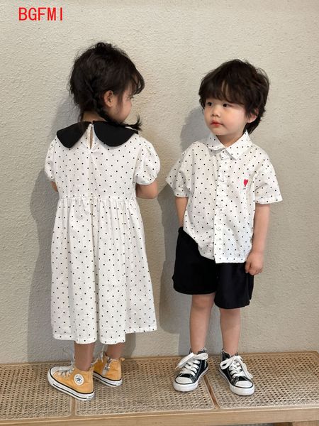 Abiti coordinati per la famiglia 2-12 anni T-shirt a pois in cotone 100% Bambini Ragazzi Estate Set sottile Vestito da ragazza Abiti con stampa amore carino Abbigliamento fratello e sorella 230614