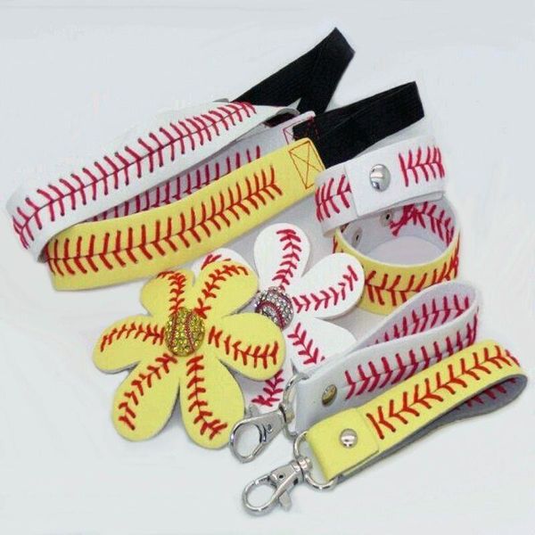 Softball/Baseball 4 kit regalo bomboniera in pelle, un set = 1 portachiavi 1 pezzo braccialetto 1 fascia per capelli 1 pezzo fiocco per capelli = 4 pezzi, combinazione perfetta Kmfq
