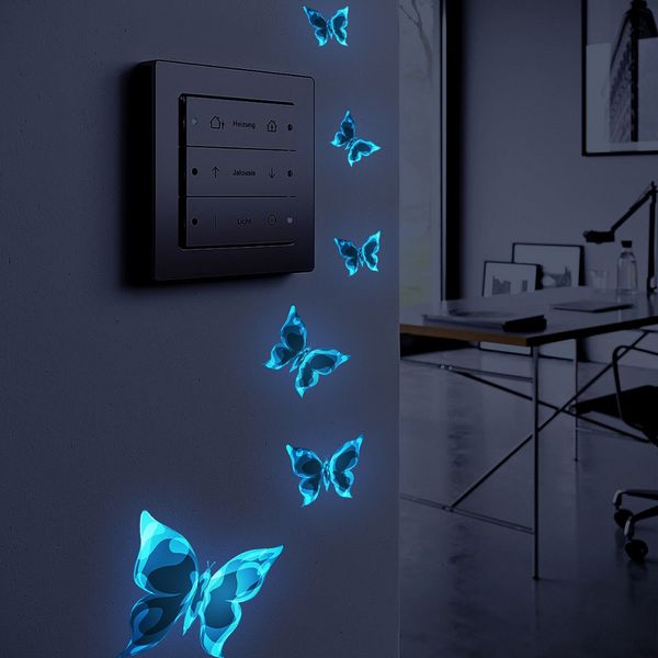 Adesivi murali farfalla luminosa blu per camere dei bambini Pannello interruttore luce Decalcomanie Decorazioni per la casa Adesivi farfalle fluorescenti