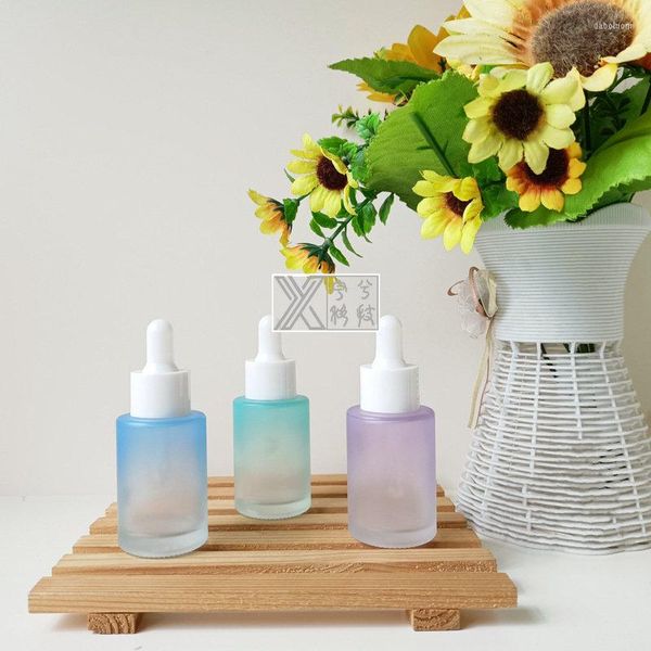 Garrafas de armazenamento YUXI Color Flat Shoulder Glass Bottle 30ml Dropper Vacuum Essence Essential Oil Skin Care Material.