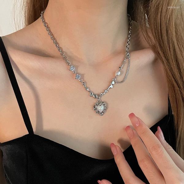 Подвесные ожерелья мода нерегулярная лава любовь жемчужина Женщины Light Luxury Jewelry 2023 Y2K Spicy Girl Chailarbone Chain