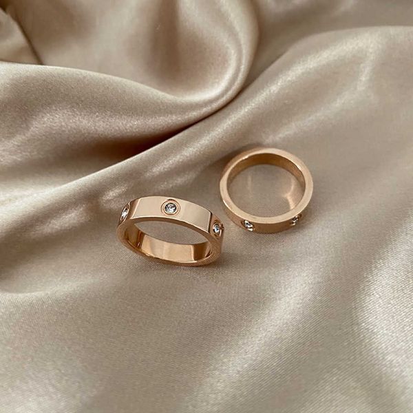 Designer Trendy Light Luxury High-End- und Nischendesign Carter Ring weibliche Persönlichkeit Titanium Stahl Non-Fading Instagram cooles Paar N8FJ