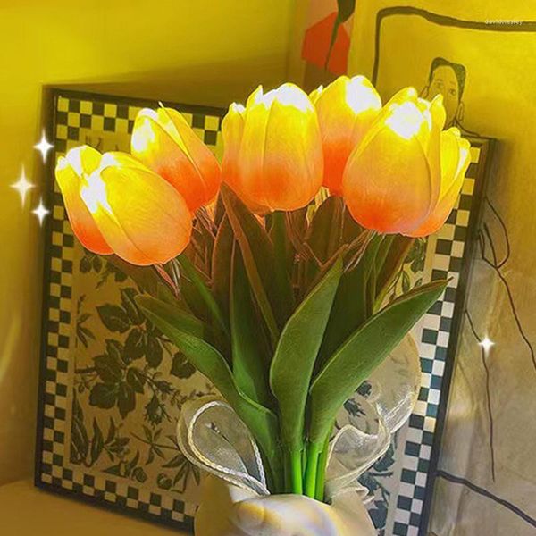 Candeeiros de mesa Simulação Tulipa LED Decoração de interiores para casa Atmosfera Noite Luz Romântica Flor Presente Para Quarto Café Escritório