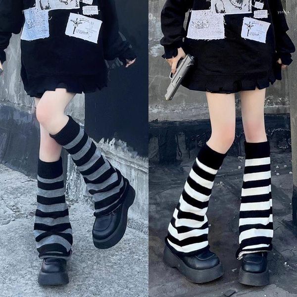 Calzini da donna Gothic Lolita Long Striped Y2k JK Girls Cos Streetwear Coprigambe caldo lavorato a maglia Polsini per stivali all'uncinetto