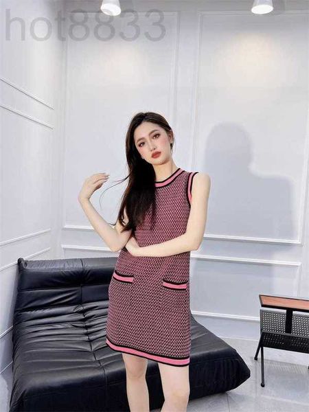 Urban Sexy Dresses Designer Summer for Women New Lã Knit Out Dress Dress Knit Sling Party Moda Presente do Dia das Mães 7I29