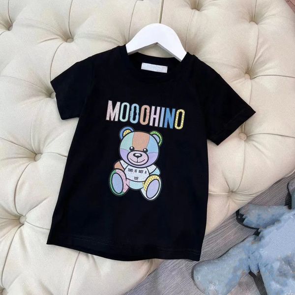 T-shirt infantil de manga curta para bebês, roupas infantis, impressão em letras, cores sólidas, produtos de verão confortáveis Novidades tamanho 90-160 cm