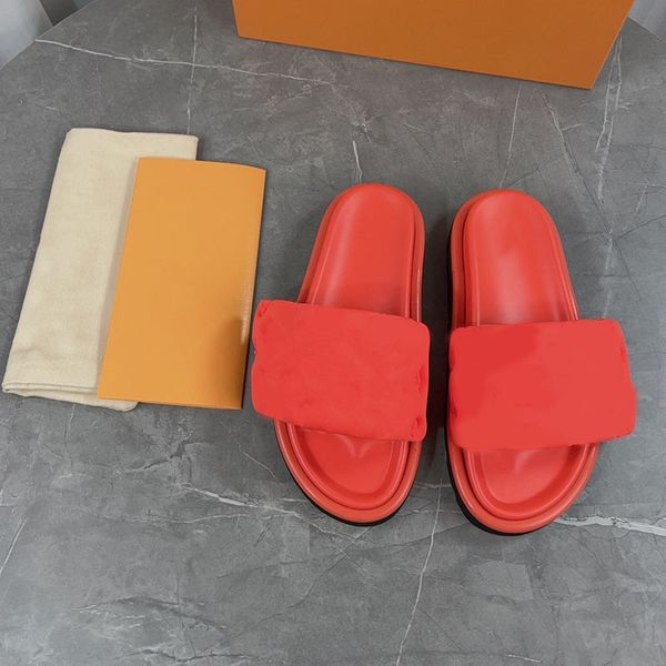 Novos chinelos de marca de verão Slides Mules Sandálias saltos baixos Moda Casual Sapatos de areia abertos Unissex designers de luxo calçados de fábrica Tamanho 35-45