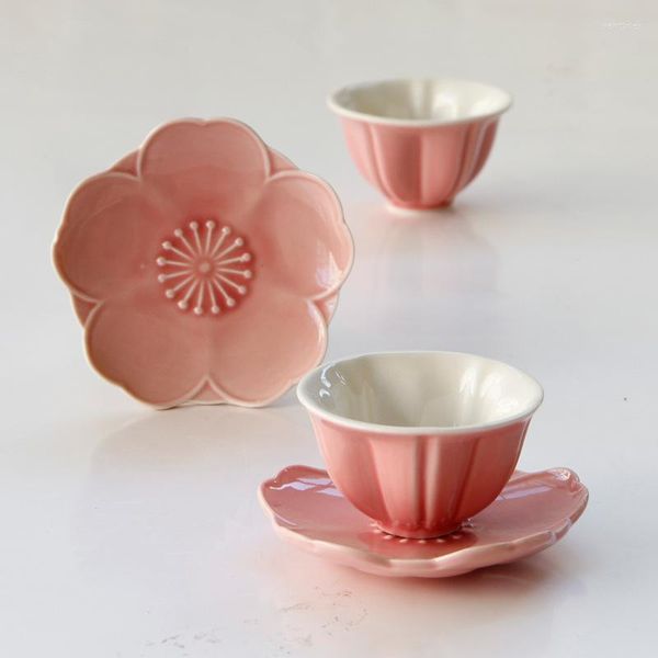 Xícaras pires francês criativo rosa flor de cerâmica em forma especial conjunto de chá e prato para a tarde feminina com