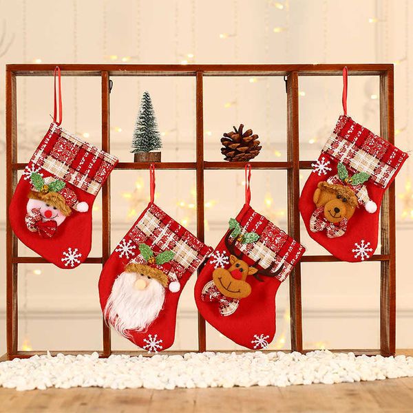 Neue Weihnachtsstrumpf Süßigkeiten Tasche Retro Weihnachtssocken Geschenk Anhänger Cartoon Kleine süße Socken Home Dekorationen Festival Ornament