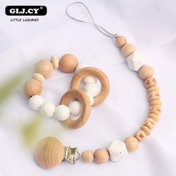 Bebek dişler oyuncaklar bebek emzik zinciri kişiselleştirme adı silikon boncuk kayın klipler çiğnenebilir ahşap teether tutucu zincir bebek çıngırak oyuncaklar Set Hediyeleri 230615