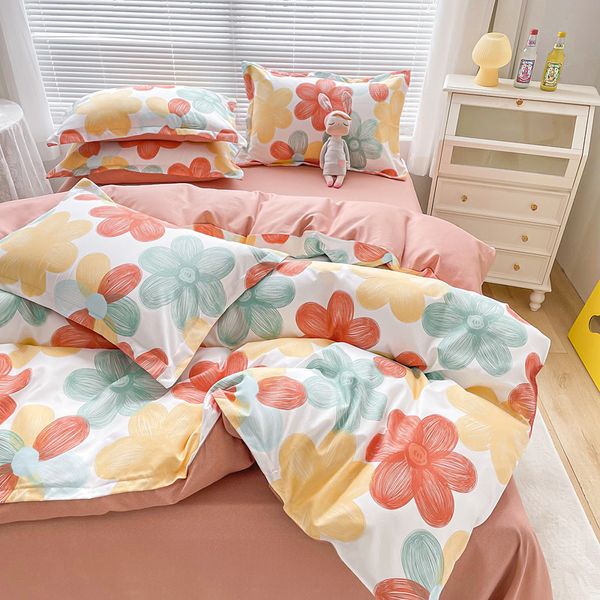 Conjuntos de cama conjunto floral nórdico confortável capa de edredom macio lençol plano com fronhas roupa de cama de quatro peças tamanho completo 230615