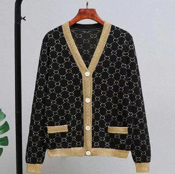 2023 Nuovo maglione da donna Designer di marca High Edition Vintage Gold Thread Cardigan lavorato a maglia Maglione con scollo a V Cappotto allentato e sottile che riduce l'età