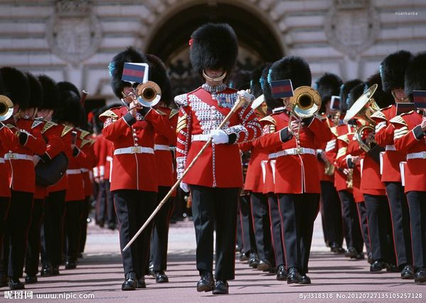 Agasalhos Masculinos Desempenho Britânico Traje Histórico Tribunal Europeu Moda Masculina Retrô Tema Bar KTV Guarda Vestuário Reunião Anual Bem-vindo