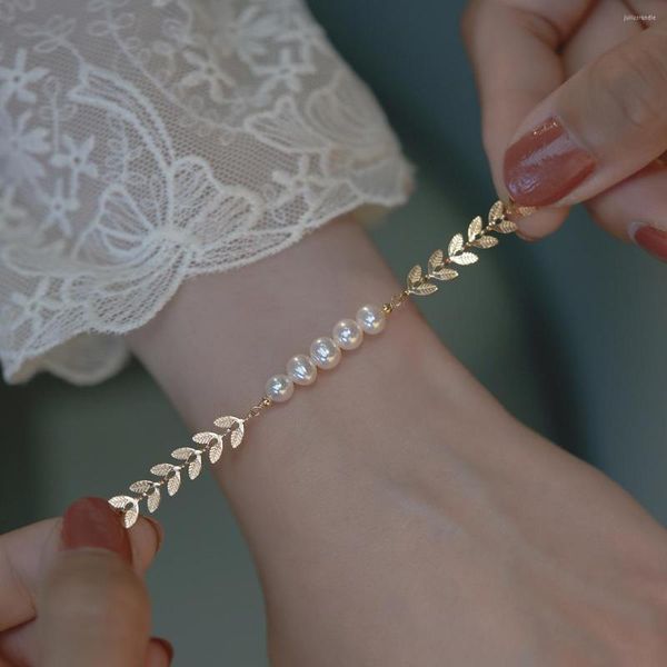 Braccialetti di collegamento Semplice braccialetto di perle foglia di alloro color oro per le donne Personalità Gioielli da sposa di moda Regali di compleanno