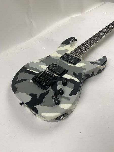 Handbemalung Jeff Hannem Signature Urban Camo E-Gitarre China EMG Tonabnehmer 9V Batteriekasten Schwarze Hardware