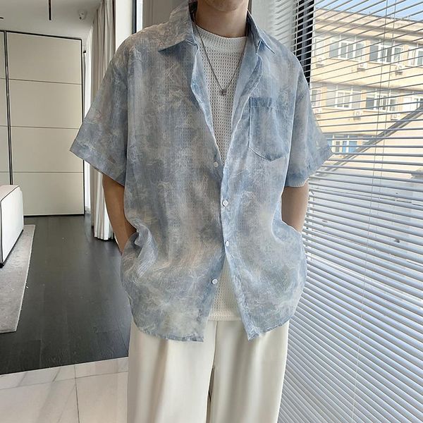 Erkekler Sıradan Gömlek Yaz Kısa Kollu Gömlek Erkekler Moda Sosyal Erkek Elbise Kore Gevşek Buz İpek Büyük Boy Tie boyalı M-XL