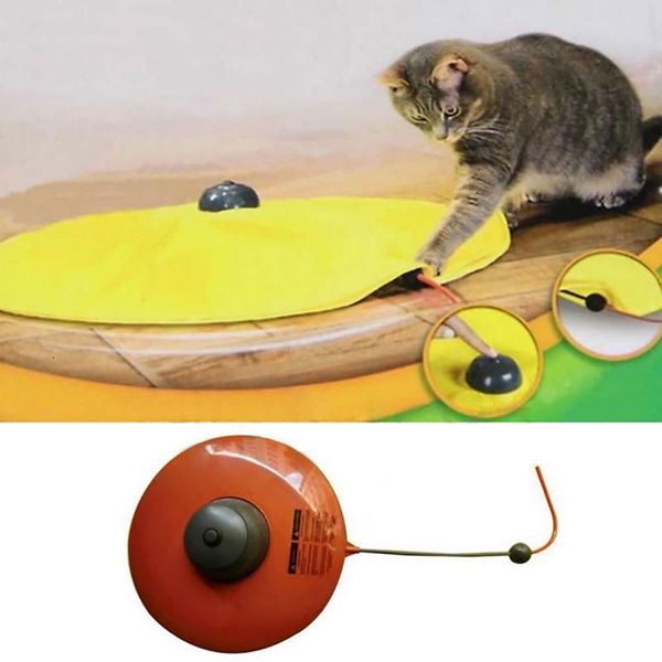 Cat Toys 4 velocità Smart Cat Toys Electric Motion Undercover Mouse Fabric Moving Feather Giocattolo interattivo per Cat Kitty Automatic Toy 230617
