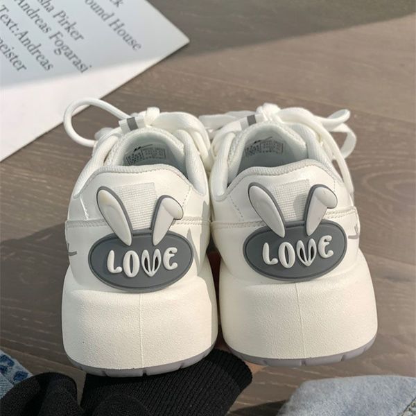 Kawaii Orelhas de Coelho Decorativas Sapatos Brancos Moda Coreana Outono 2023 Novos Todos os Jogos para Estudantes Casuais Bonitos Sapatos de Plataforma